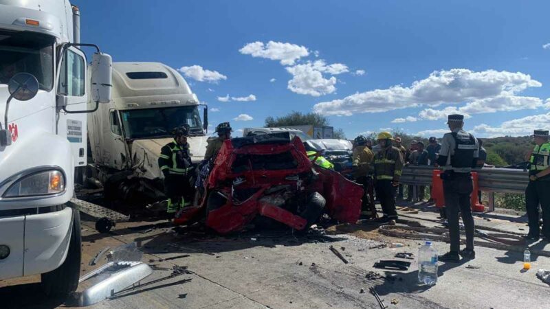 México Querétaro carambola deja 10 lesionados y un fallecido Uno TV