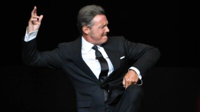 Luis Miguel aparece en Nueva York