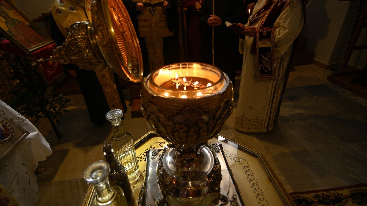 En Jerusalén, consagran el aceite para la coronación de Carlos III