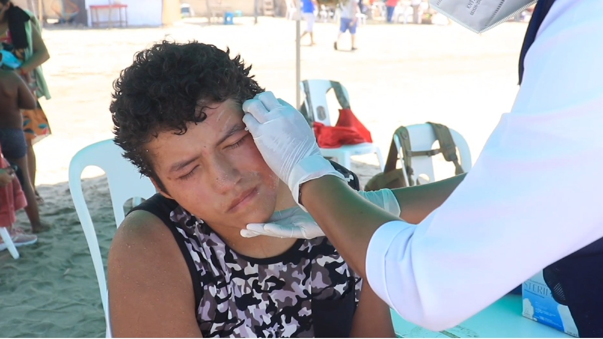 En playas de Veracruz hay alerta de medusas