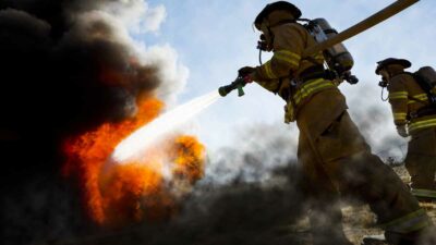 Hombre se salva de una explosión en la lavandería: equipo estalló 5 segundos después de que salió