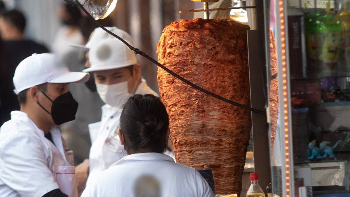 PUESTO DE TACOS LADRONES