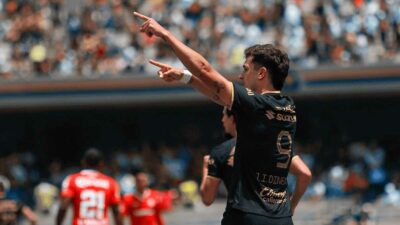 Pumas UNAM gana a Toluca por 3-1